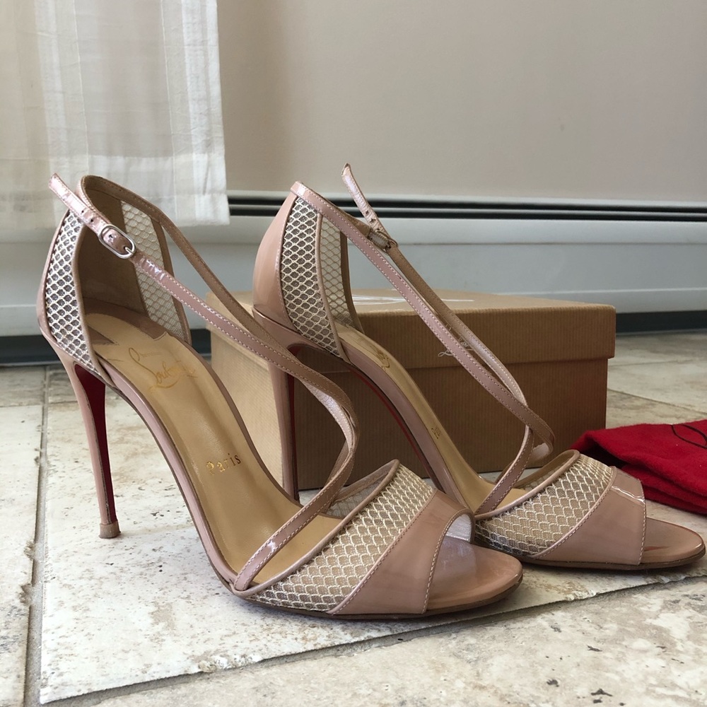 ‼️CHRISTIAN LOUBOUTIN HEELS‼️ - Picture 2 of 8
